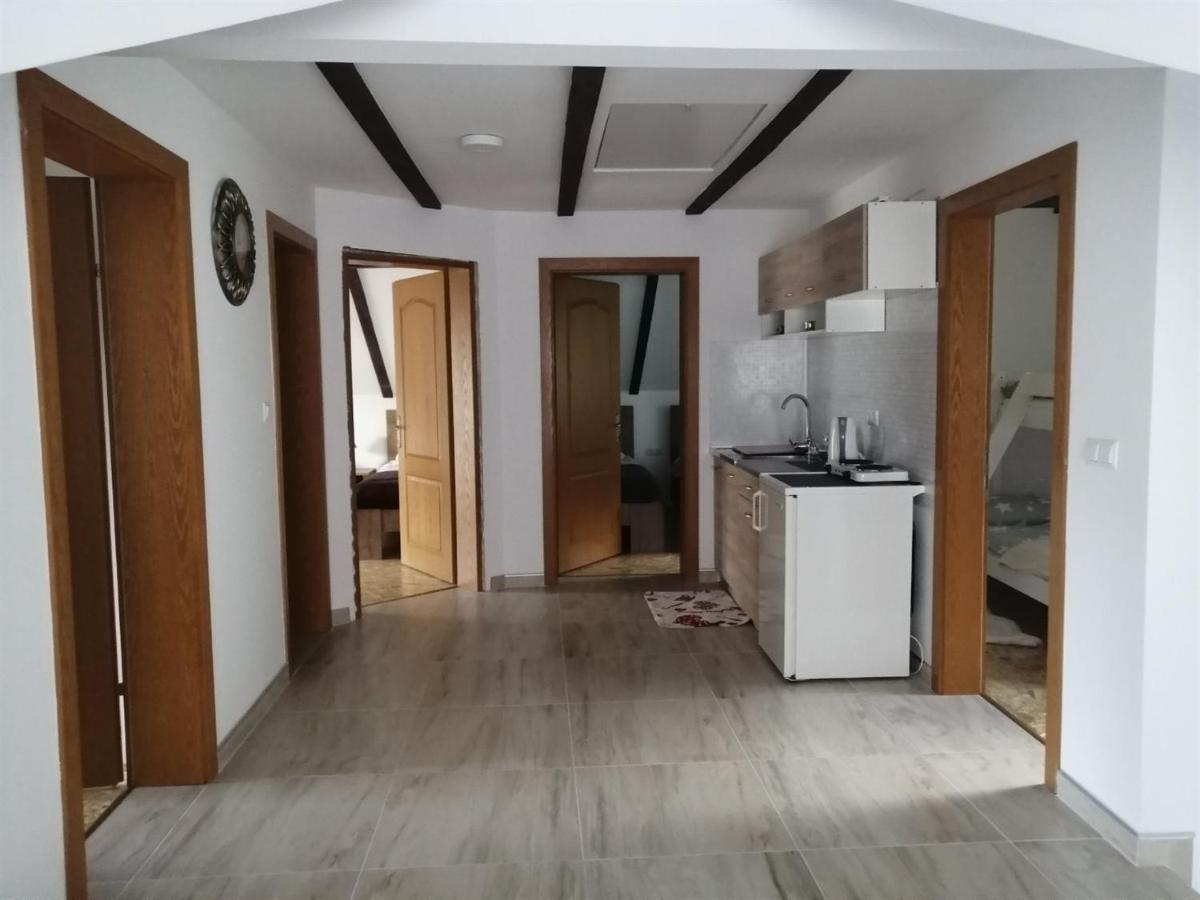 Vacation House Studenac Bihać Extérieur photo