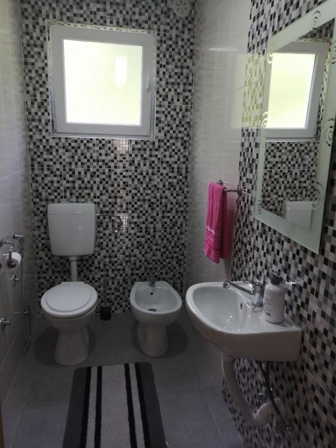 Vacation House Studenac Bihać Extérieur photo