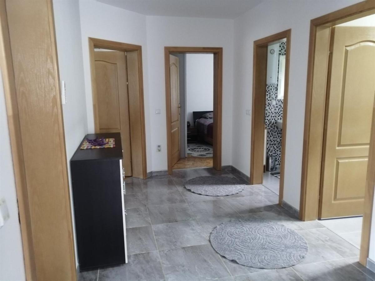 Vacation House Studenac Bihać Extérieur photo