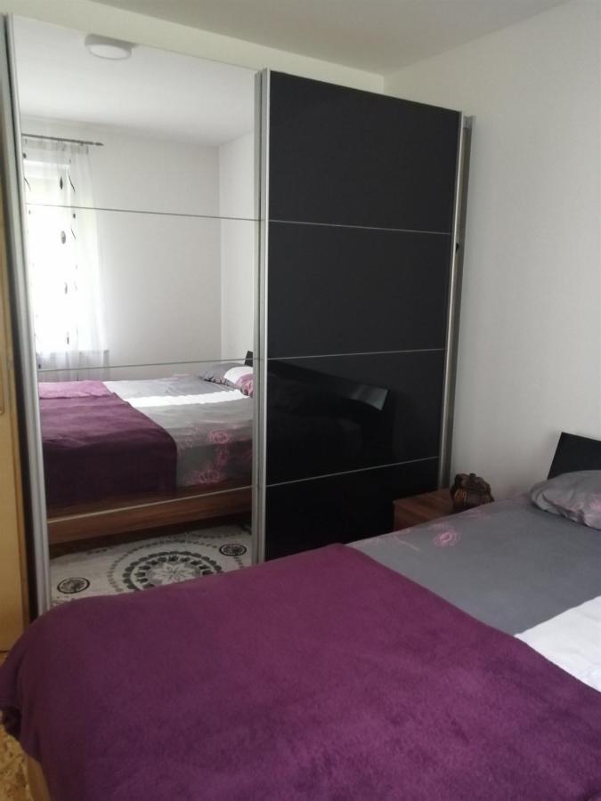 Vacation House Studenac Bihać Extérieur photo