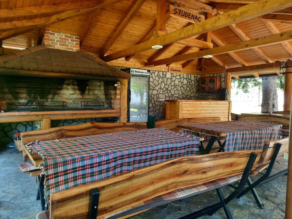 Vacation House Studenac Bihać Extérieur photo