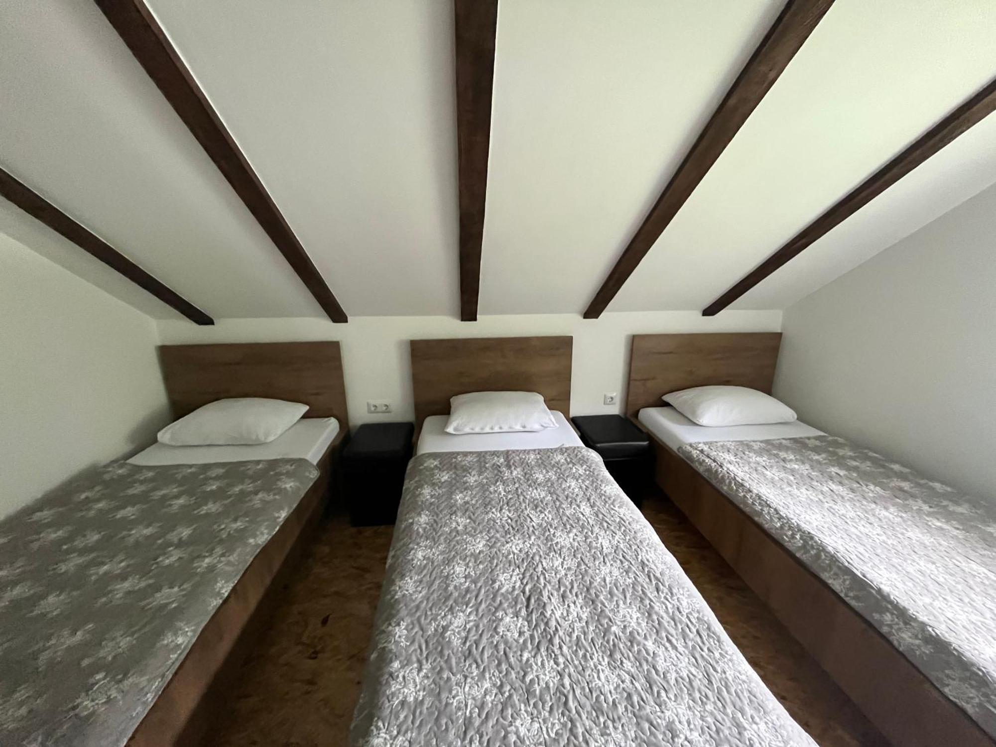 Vacation House Studenac Bihać Extérieur photo